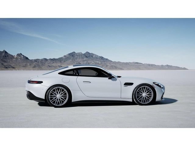 New 2027 MANUFAKTUR Moonlight White Metallic Mercedes-Benz AMG® GT 43 Coupe image 17