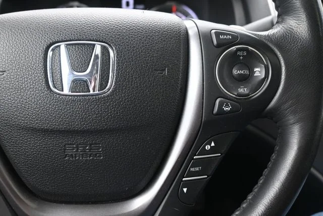 Used 2023 White Honda RTL-E image 27