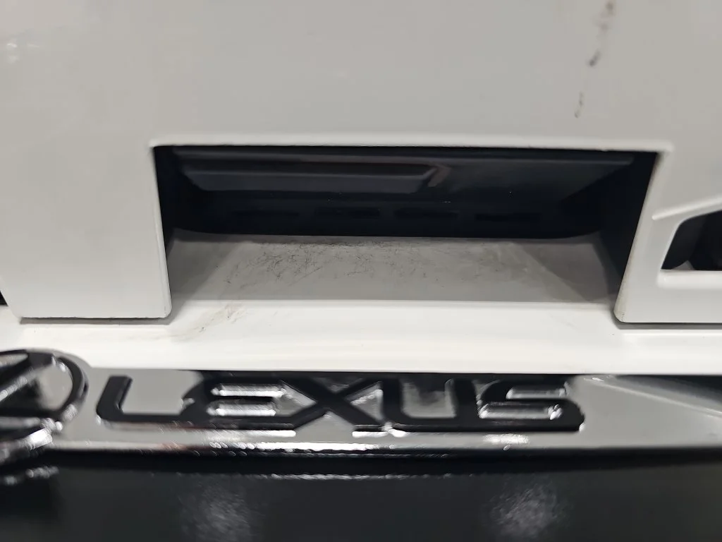 Used 2017 White Toyota LE image 16