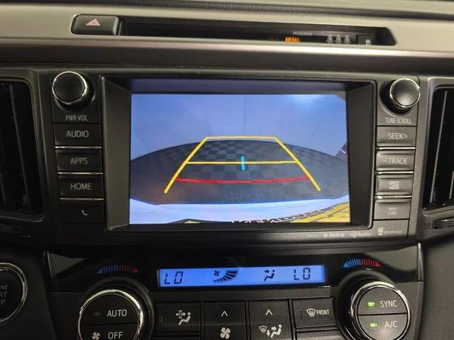 Used 2018 Blizzard Pearl Toyota Limited image 19