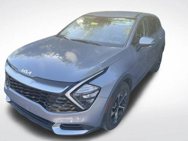 Used 2023 Silver Kia EX image 4