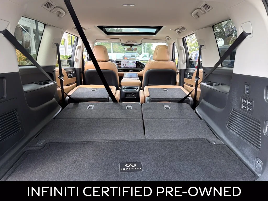Certified Used 2026 Black Obsidian INFINITI LUXE image 34