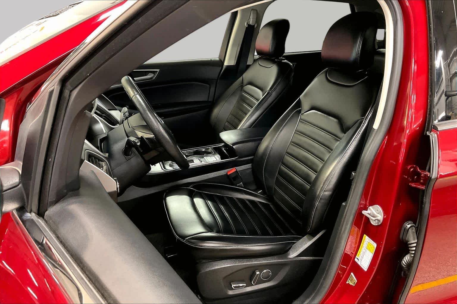 Used 2019 Ruby Red Metallic Tinted Clearcoat Ford SEL image 8