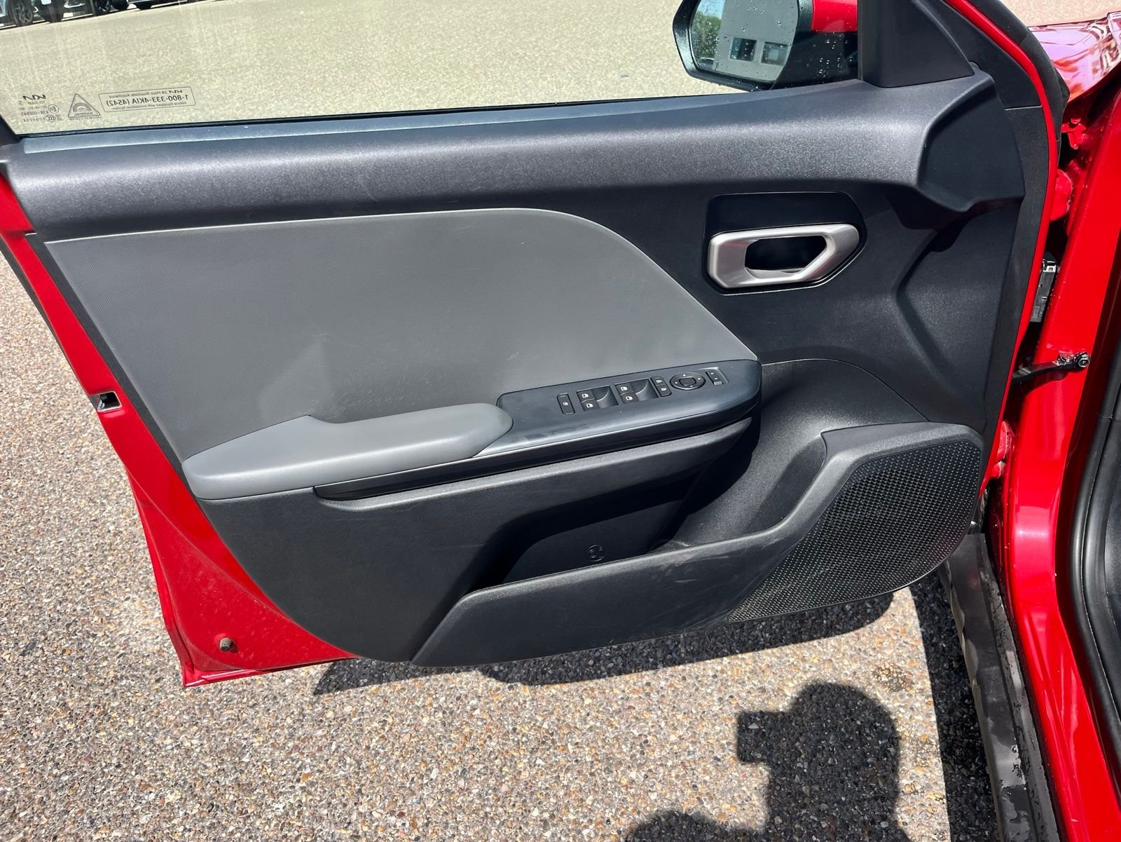 Used 2025 Red Kia LXS image 11