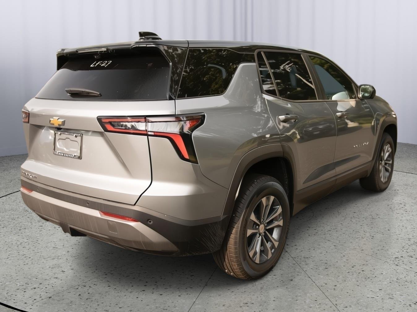 2027 Chevrolet Equinox LT - Photo 7