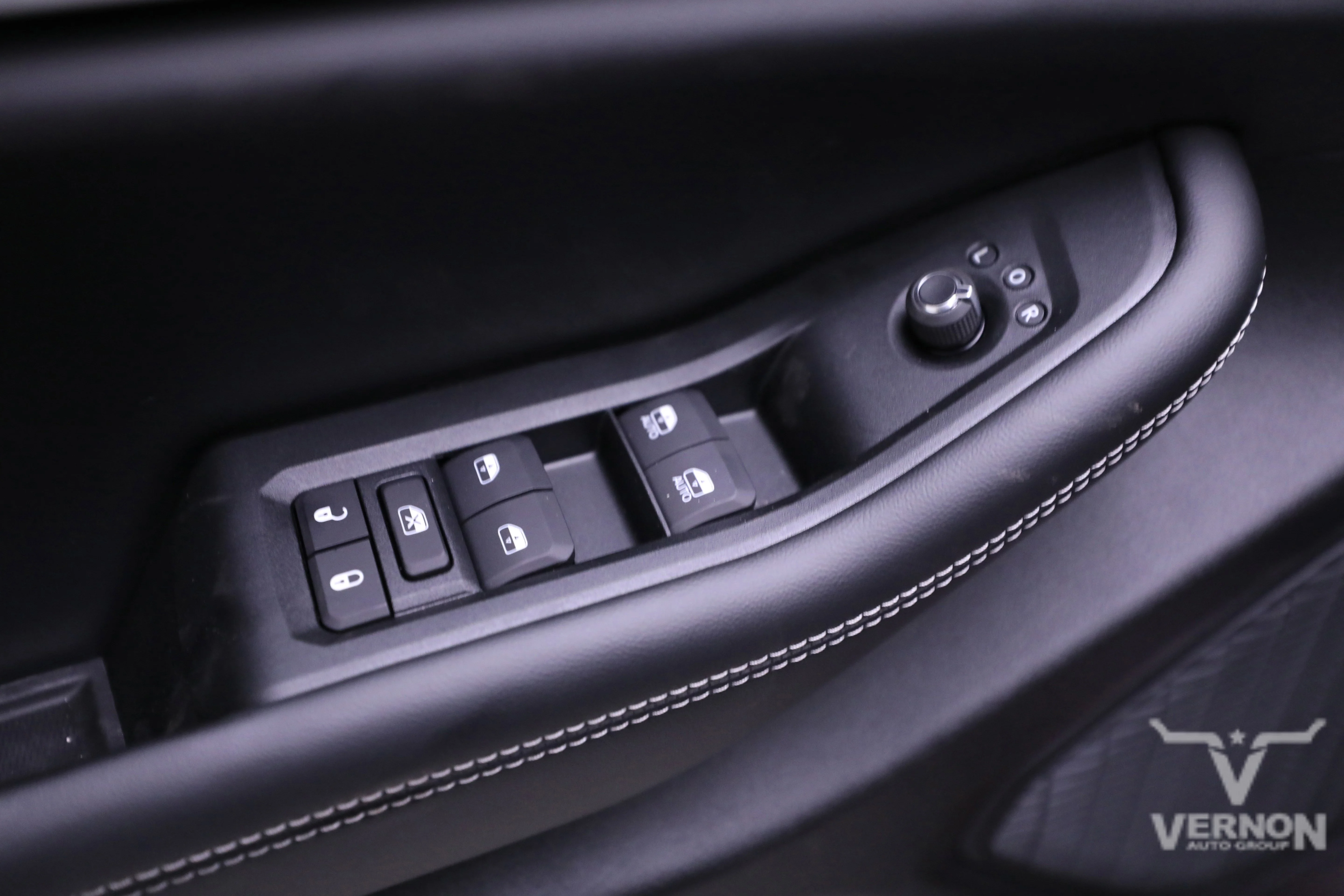 New 2026 Jeep Grand Cherokee Laredo Altitude 4x4