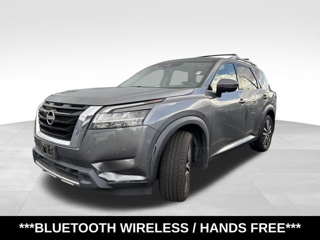 Used 2023 Gray Nissan Platinum image 3