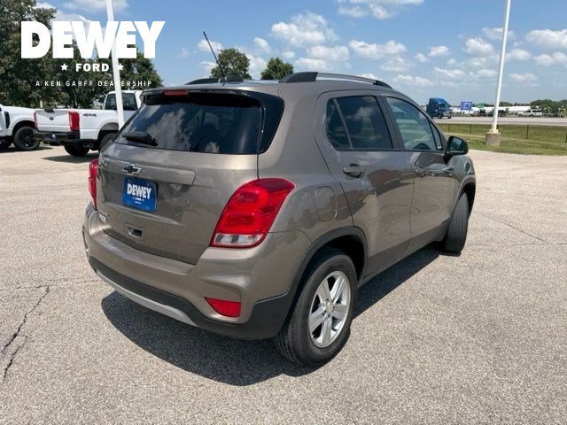 Used 2022 Stone Gray Metallic Chevrolet LT image 7