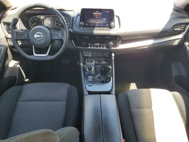 Used 2022 Gray Nissan SV image 14