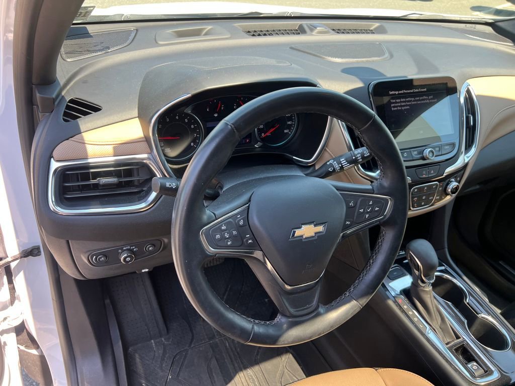 Certified Used 2024 Iridescent Pearl Tricoat Chevrolet Premier image 11