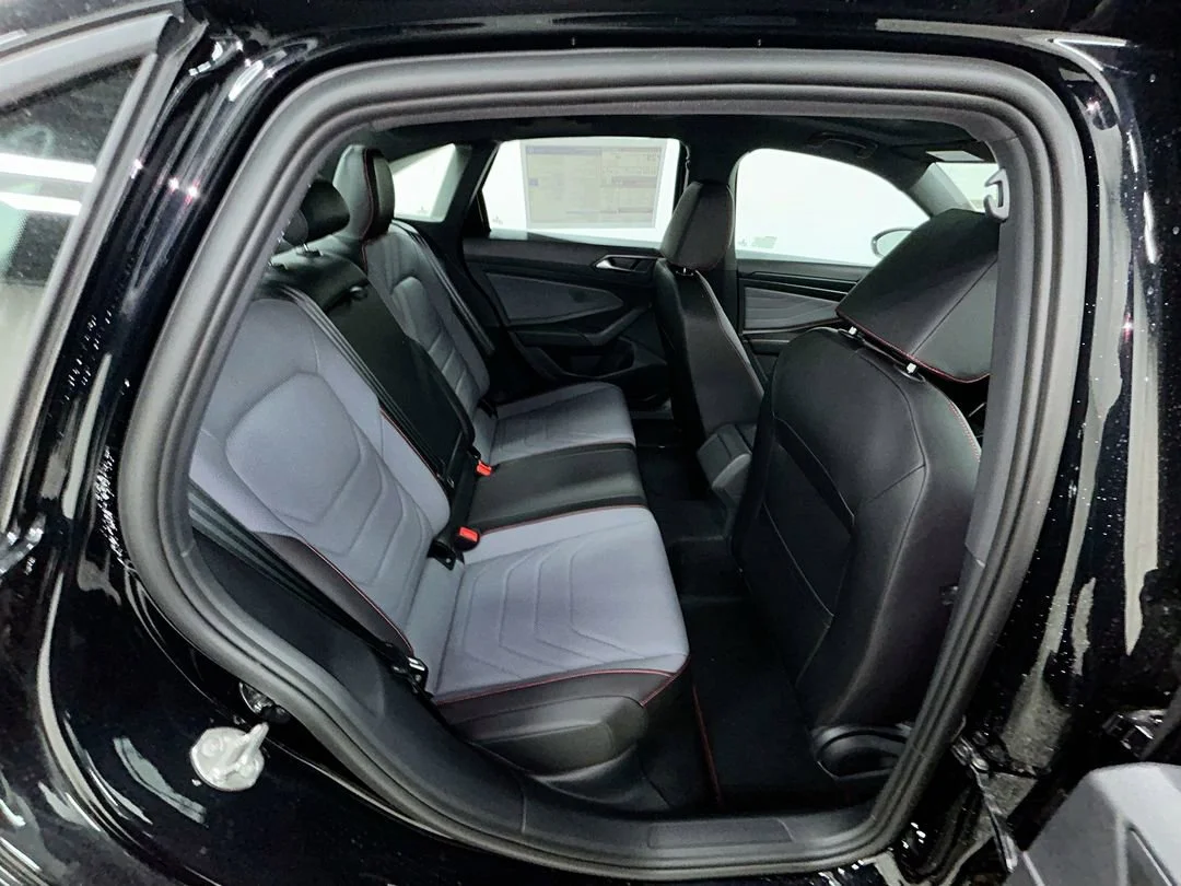 New 2026 Deep Black Pearl Volkswagen Autobahn image 20