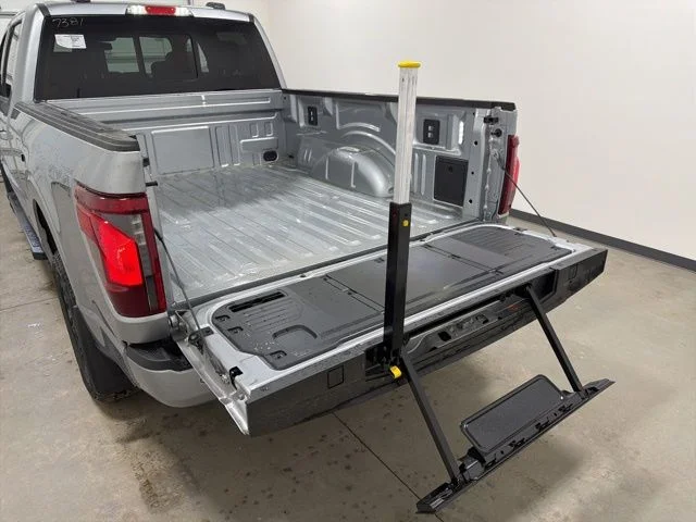 New 2026 Silver Ford XLT image 38
