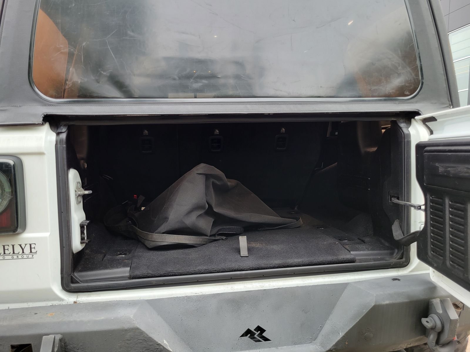 Used 2019 White Jeep Unlimited Sport image 29