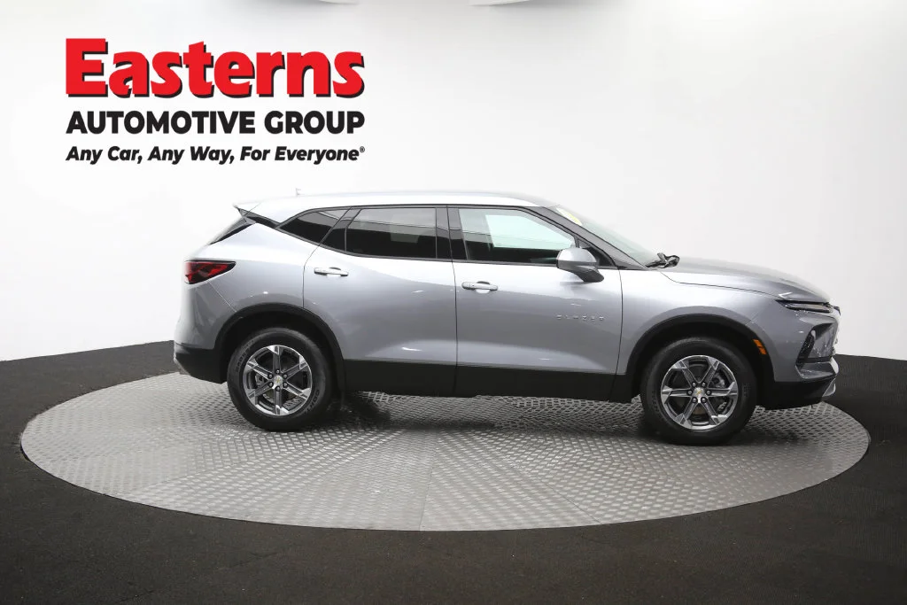 Used 2025 Gray Chevrolet LT image 49