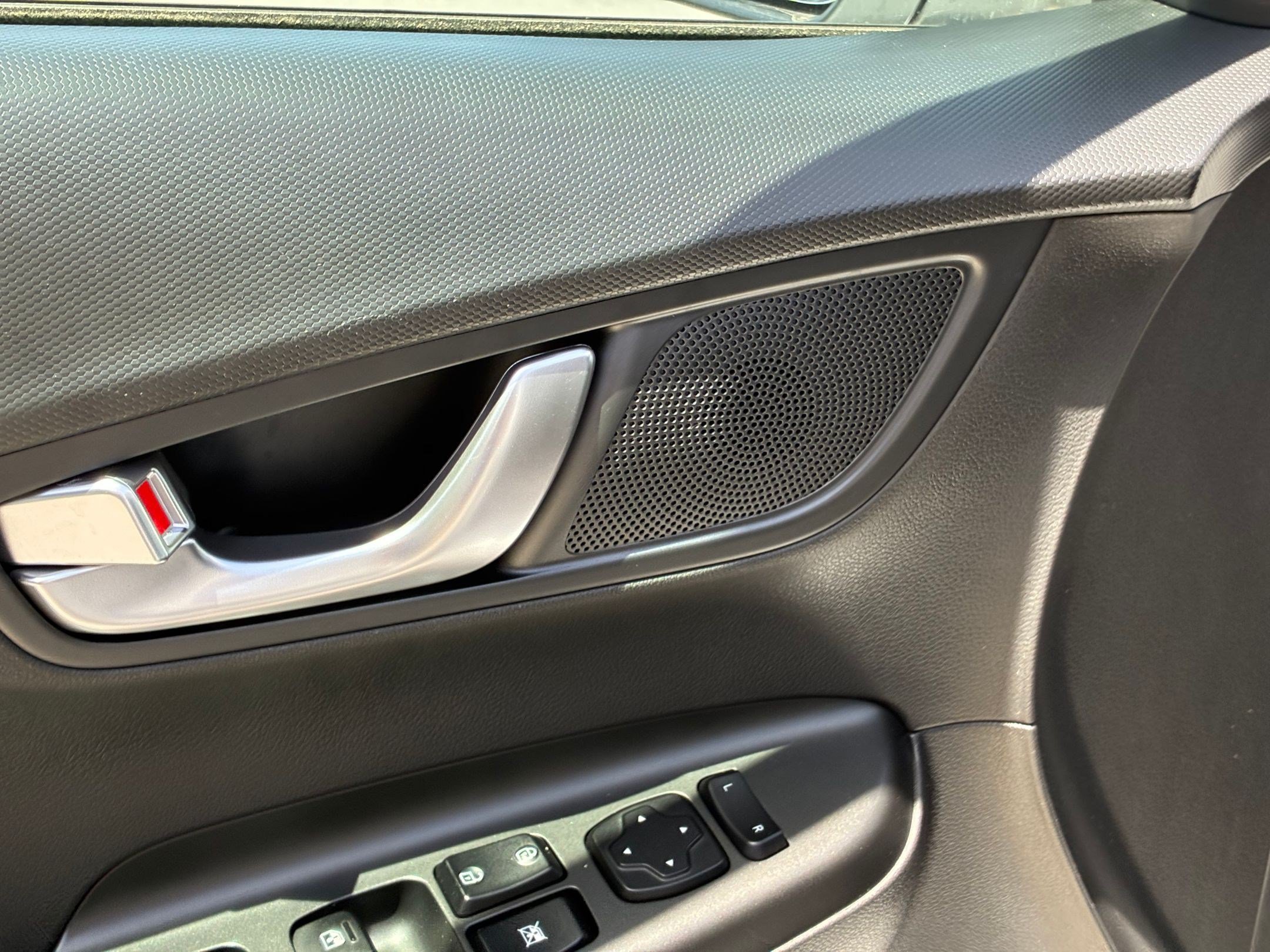 2022 Hyundai Kona SEL - Photo 14