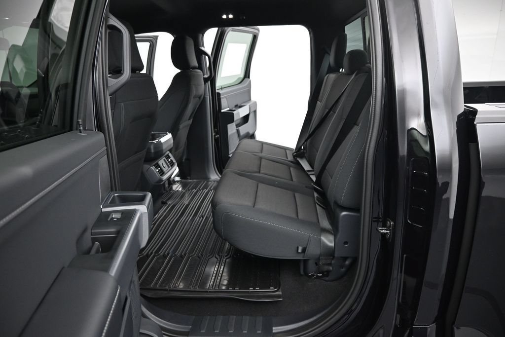 New 2026 Agate Black Metallic Ford XLT image 19