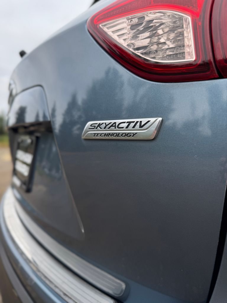 Used 2015 Blue Reflex Mica Mazda Sport image 38