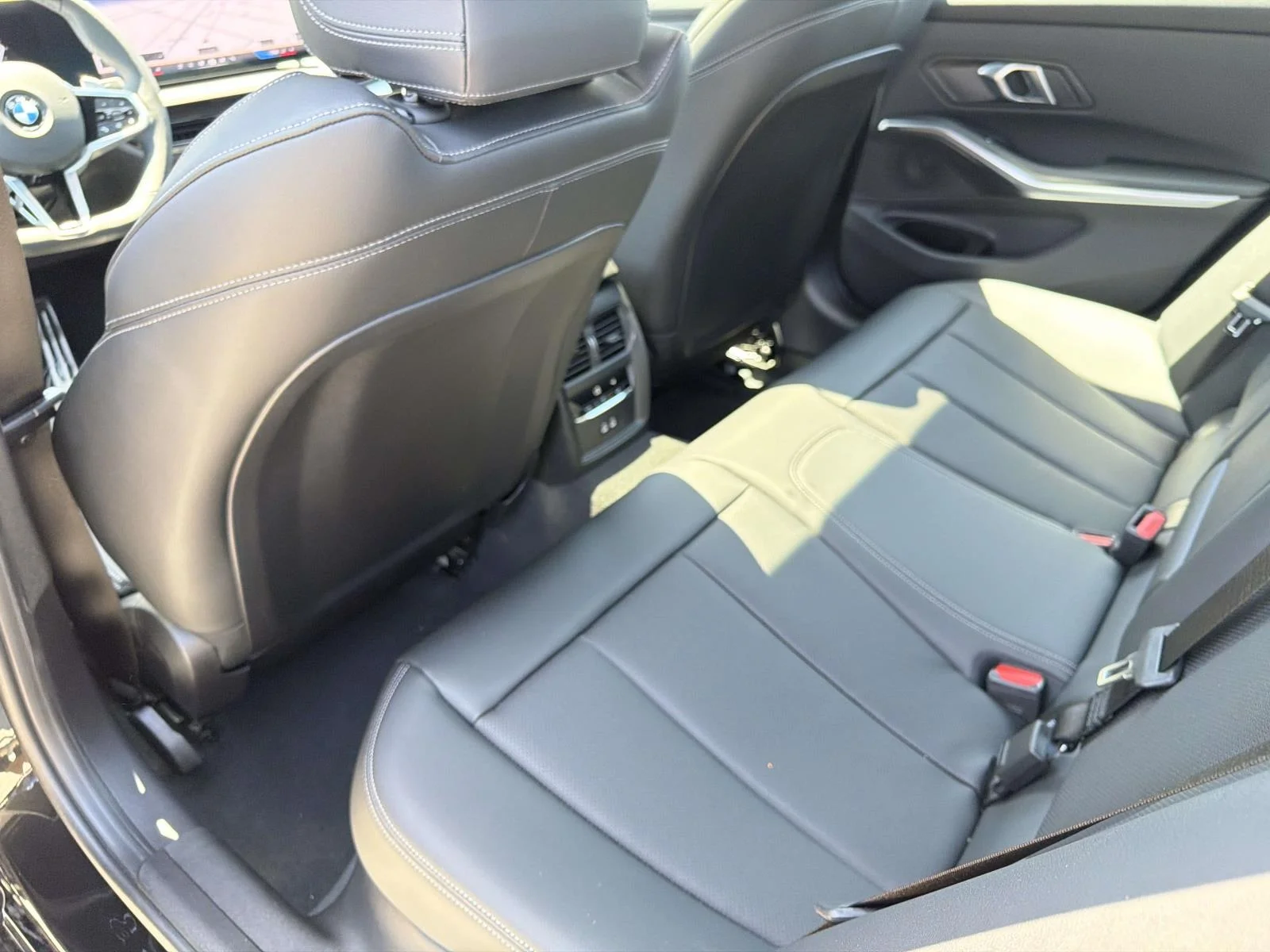 New 2026 Black Sapphire Metallic BMW 330i image 10