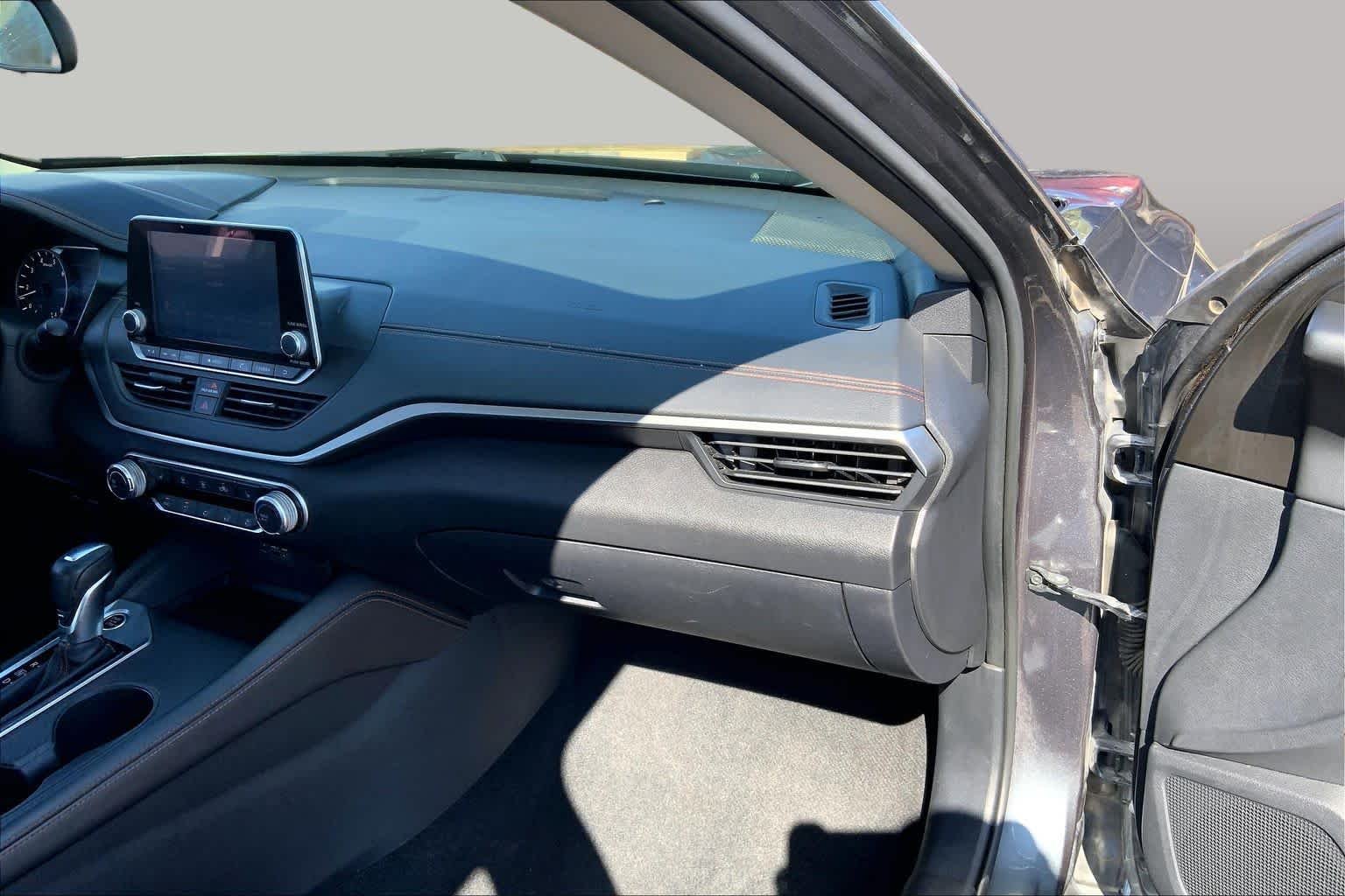 Used 2020 Gun Metallic Nissan 2.5 SR image 18