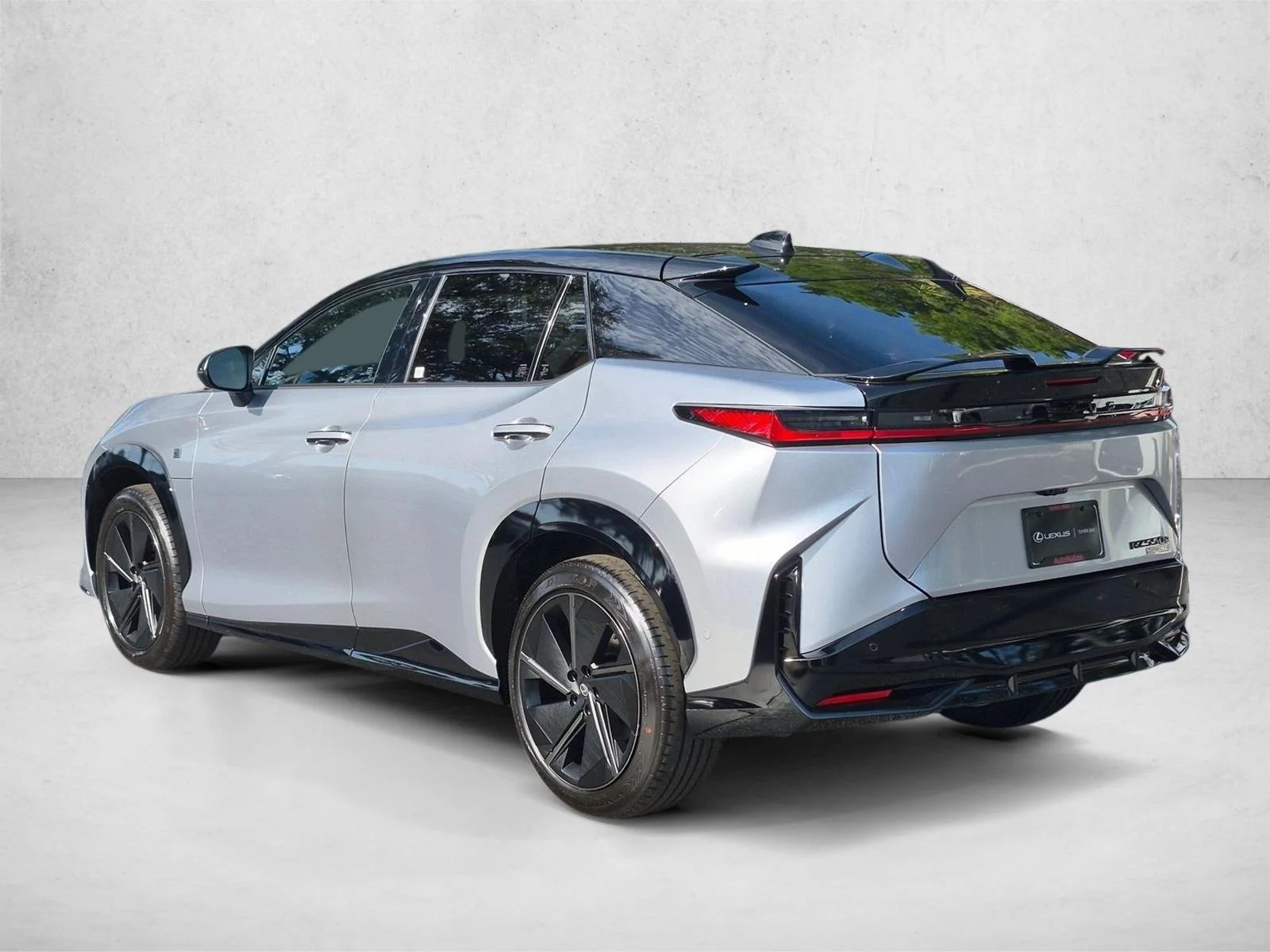New 2026 Iridium and Black Onyx Lexus  550e F SPORT AWD image 6