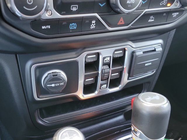 2022 Jeep Wrangler Unlimited Sahara 4XE - Photo 29