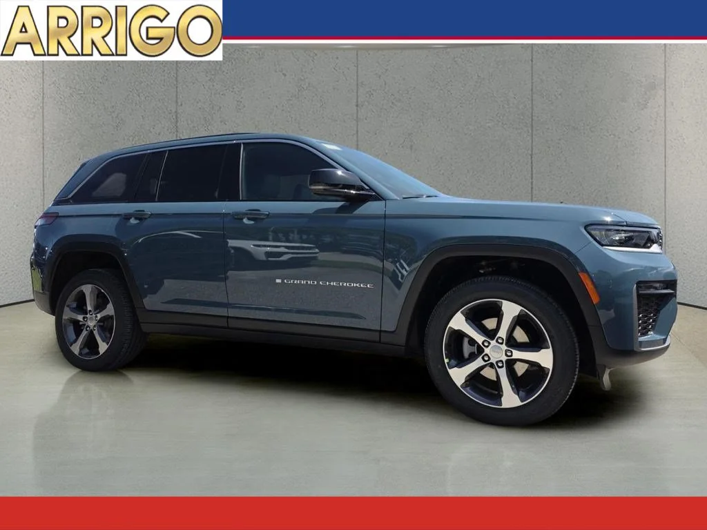 New 2026 Steel Blue Exterior Paint Jeep Limited image 1