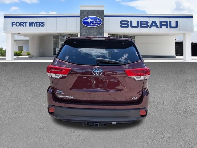 Used 2017 Red Toyota XLE image 5