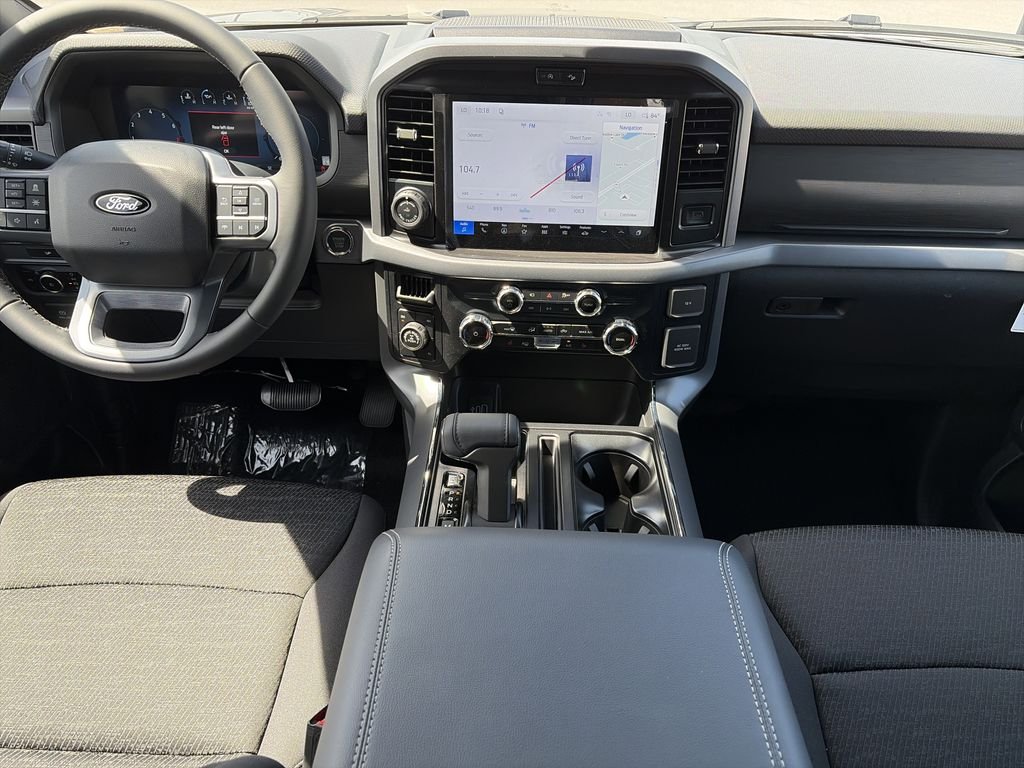 New 2026 Agate Black Metallic Ford XLT image 16