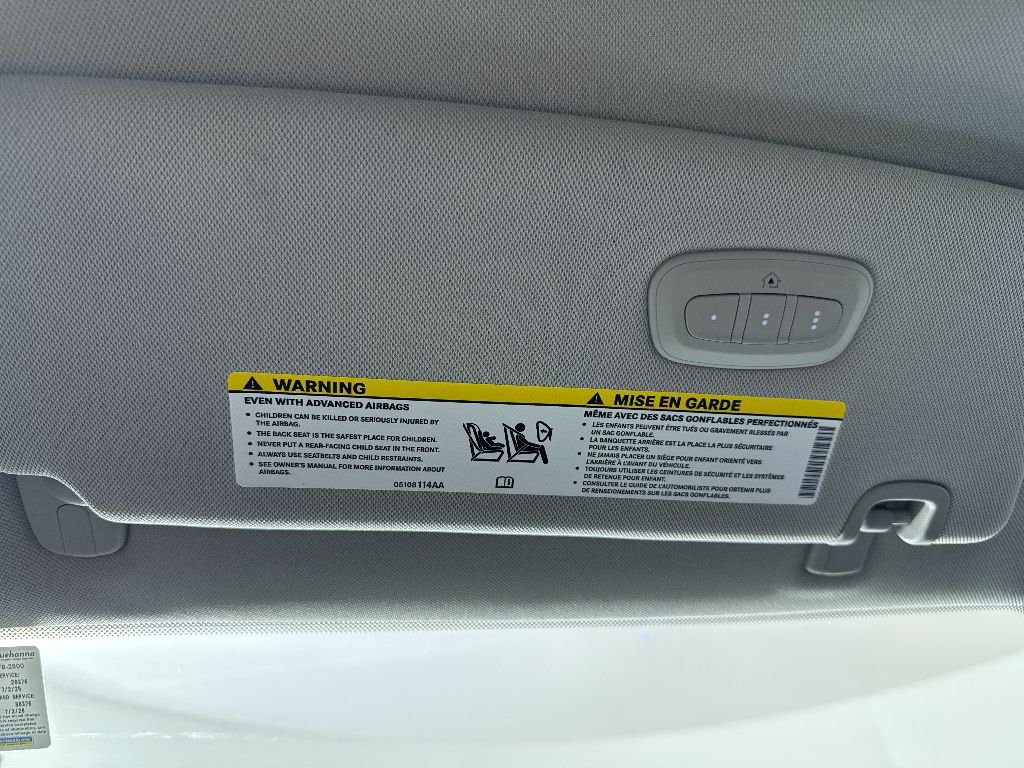 2023 Chrysler Pacifica Limited - Photo 29