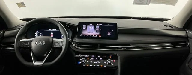Certified Used 2023 Titanium INFINITI LUXE image 24