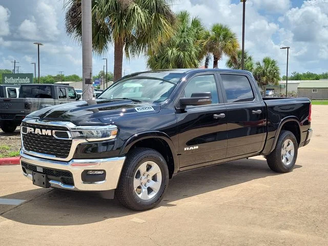 New 2026 Diamond Black Crystal Pearl-Coat Exterior Paint RAM Big Horn/Lone Star image 3