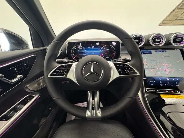 New 2027 Black Mercedes-Benz GLC 300 image 22
