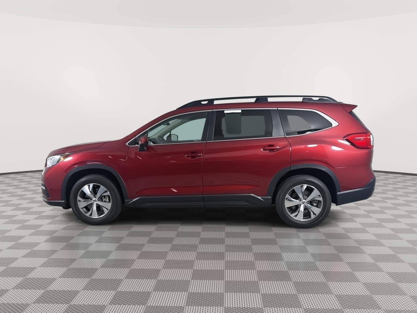 Used 2022 Crimson Red Pearl Subaru Premium image 4