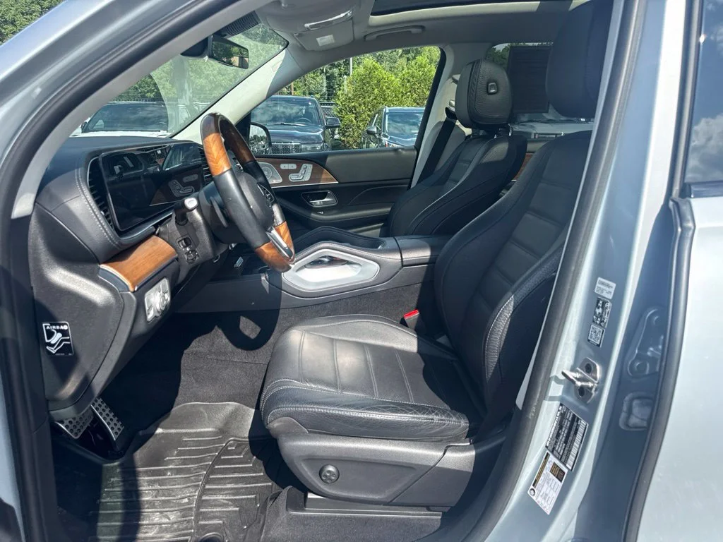 Used 2022  Mercedes-Benz GLS 450 image 9