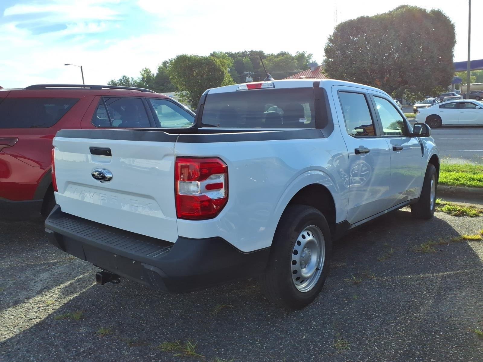 Used 2024 Oxford White Ford XL image 6
