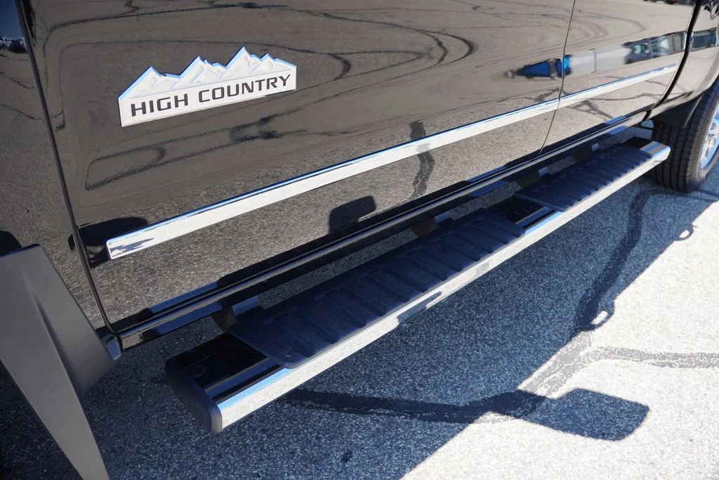 Used 2015 Black Chevrolet High Country image 15