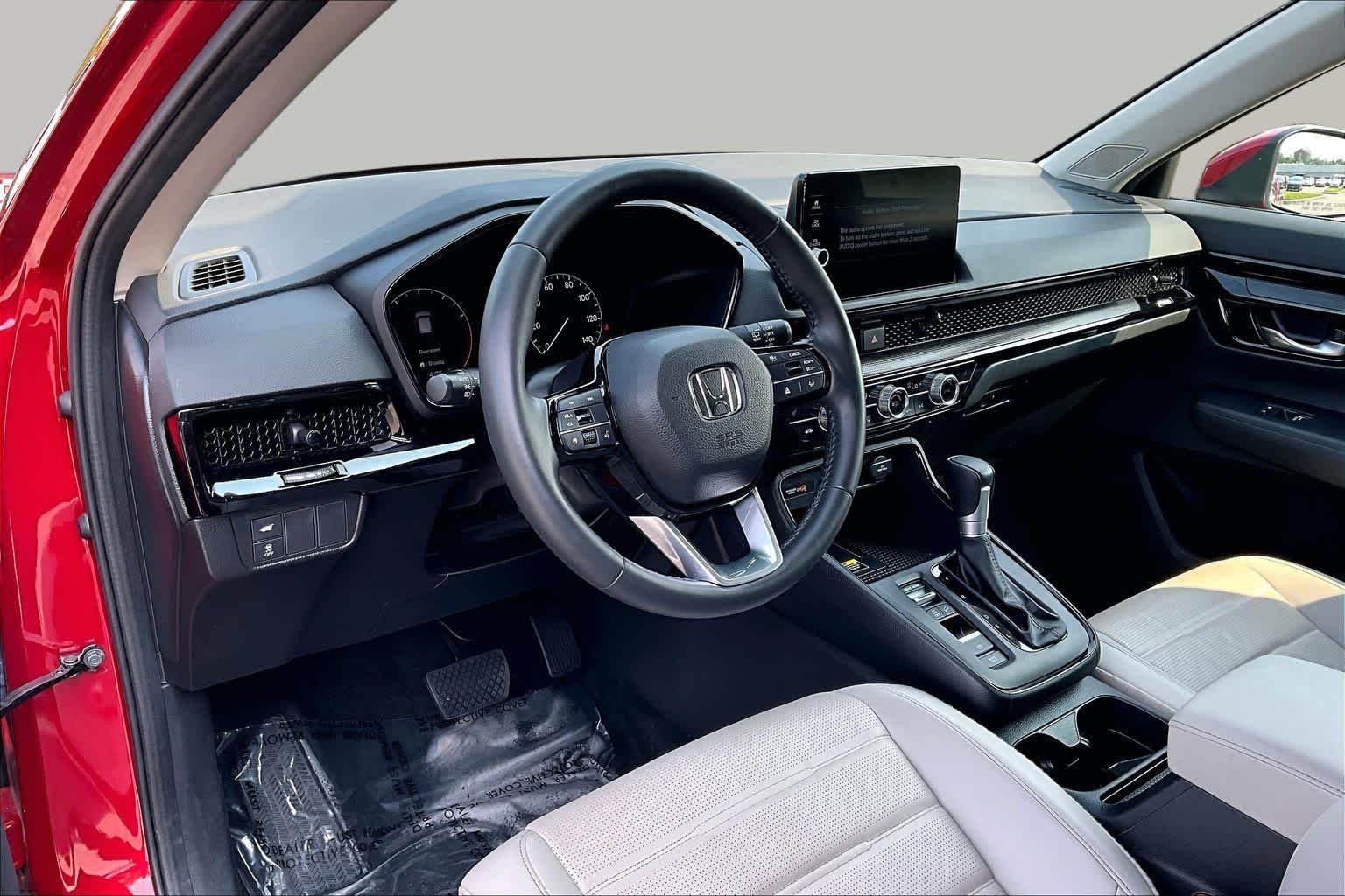 Used 2024 Radiant Red Metallic Honda EX-L image 18