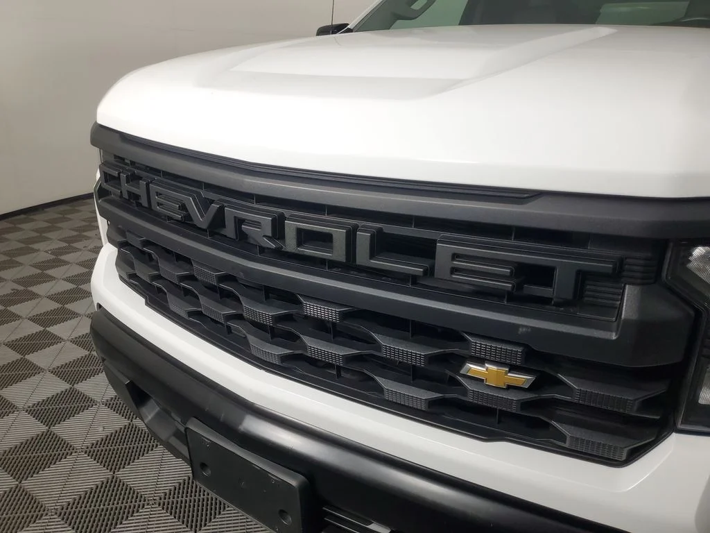 Used 2023 White Chevrolet WT image 10