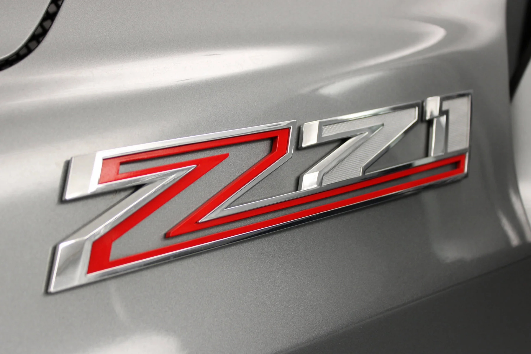 Used 2023 Sterling Gray Metallic Chevrolet 4WD Z71 image 28