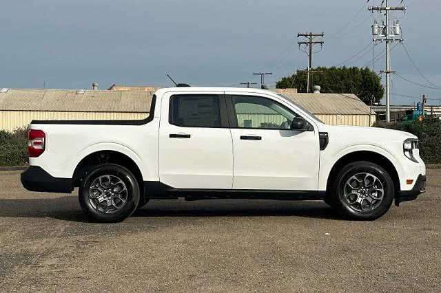 New 2026 Oxford White Ford XLT image 27