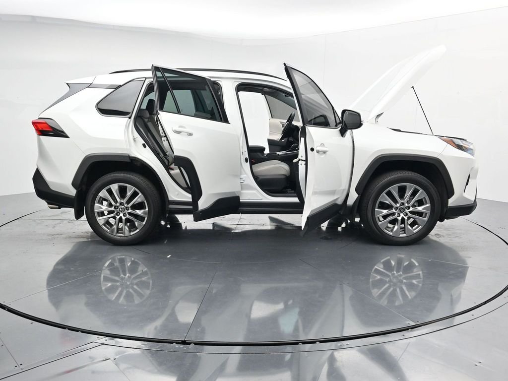 Used 2024 Beige Toyota XLE Premium image 41