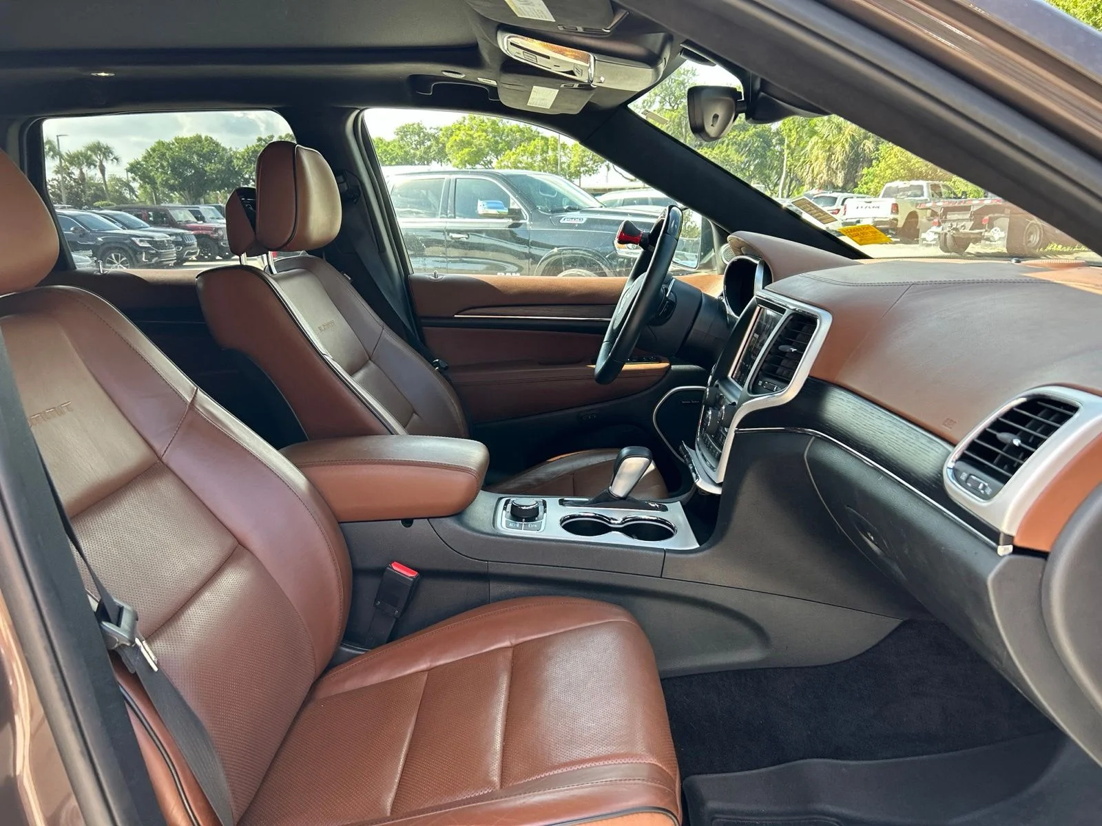 Used 2018 Brown Metallic Jeep Summit image 12