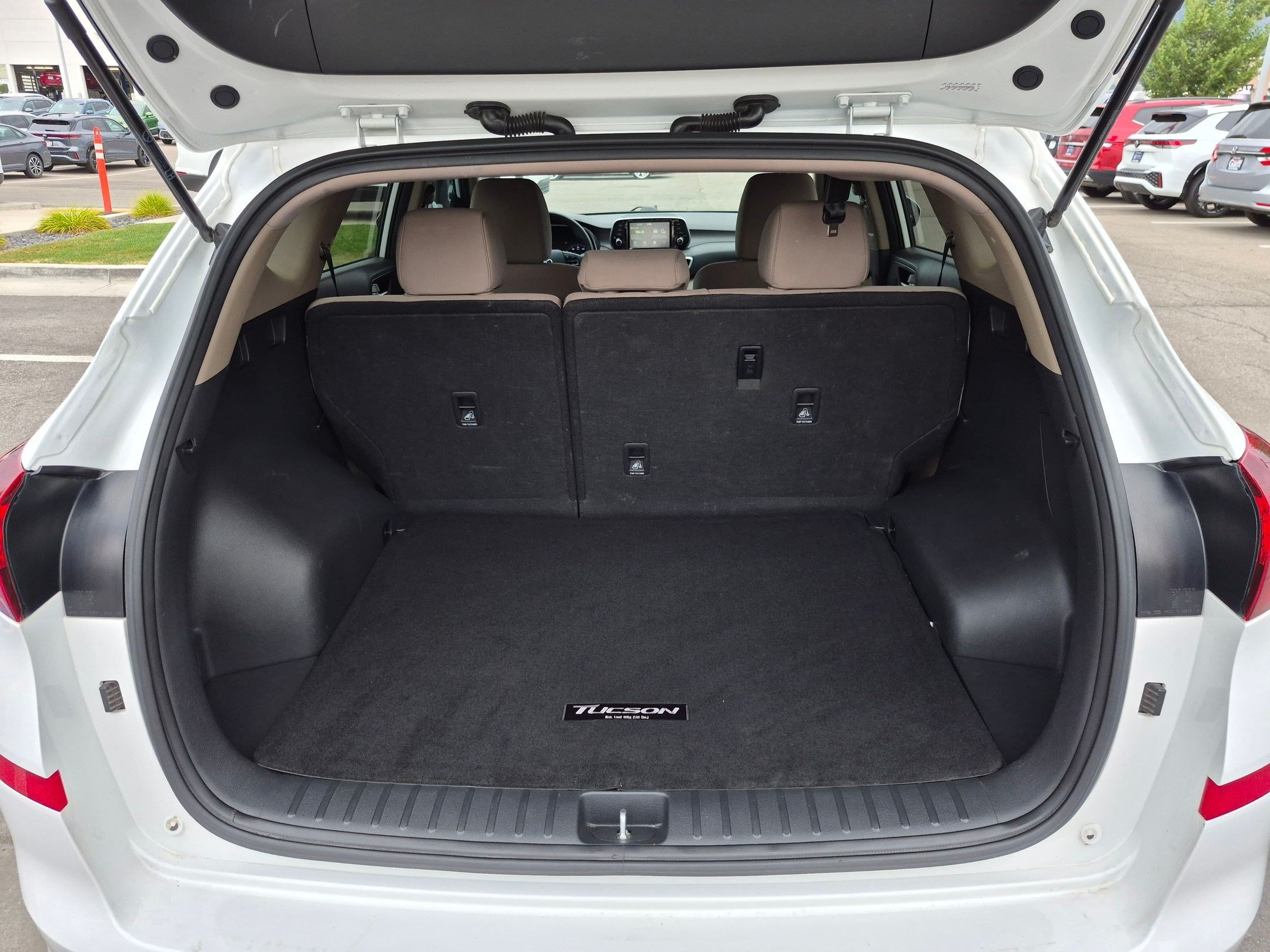 Used 2021 Winter White Hyundai Value image 27