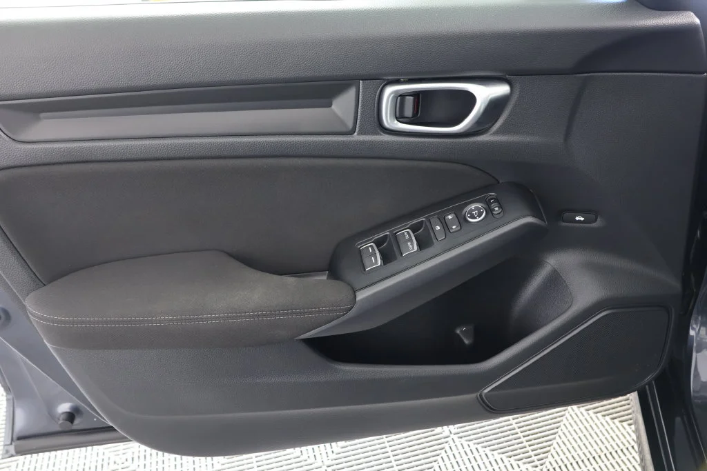 Used 2026  Honda Sport image 24