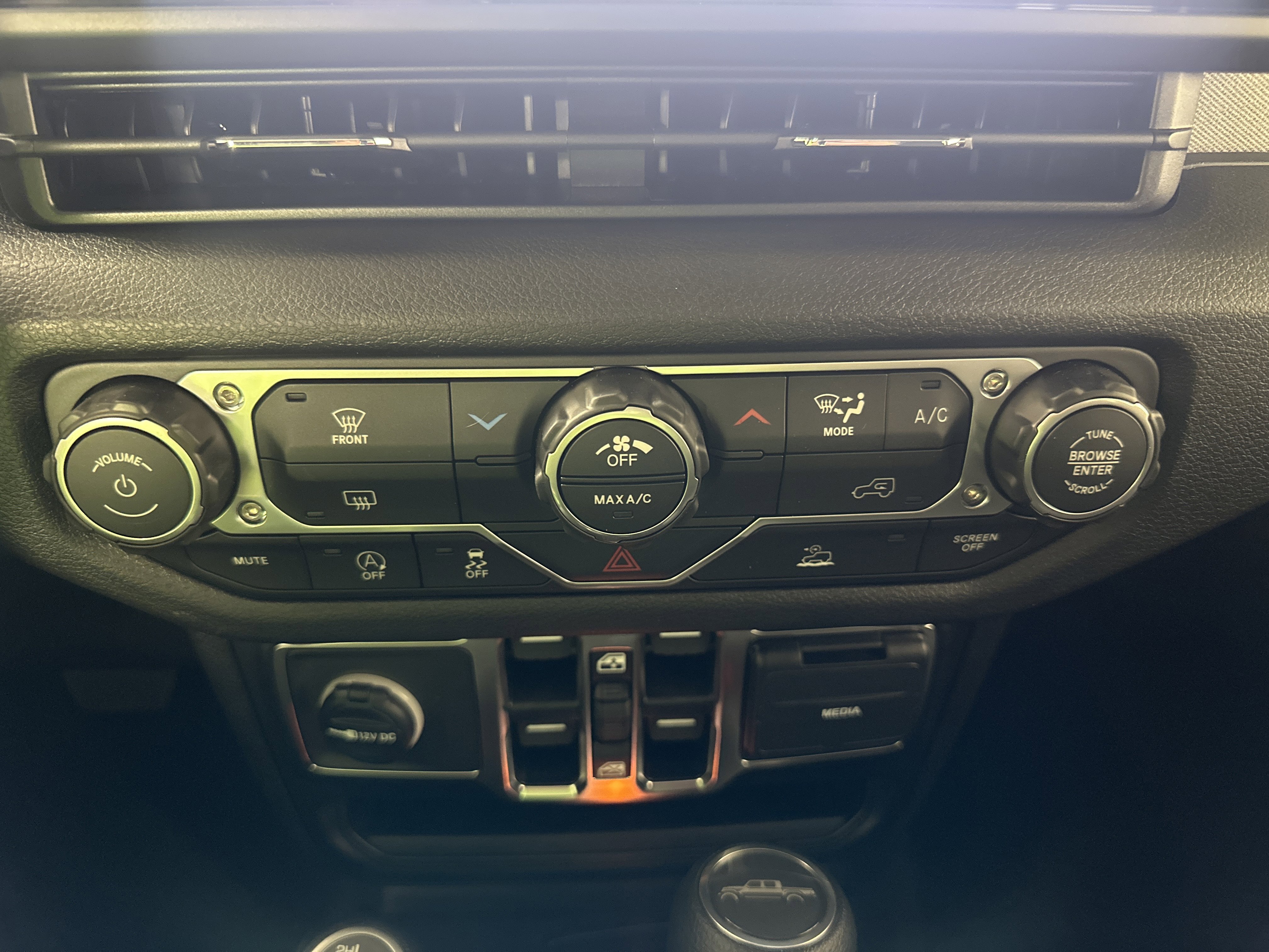 New 2025 Black Clearcoat Jeep Sport S image 20