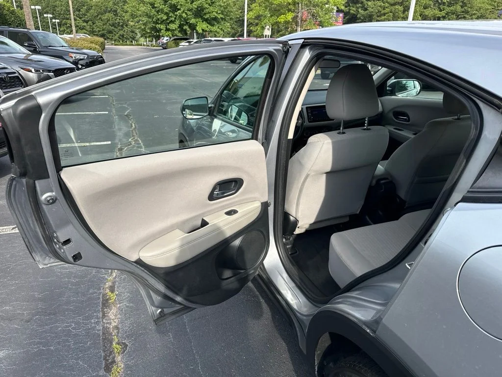 Certified Used 2018 Silver Metallic Honda LX image 11