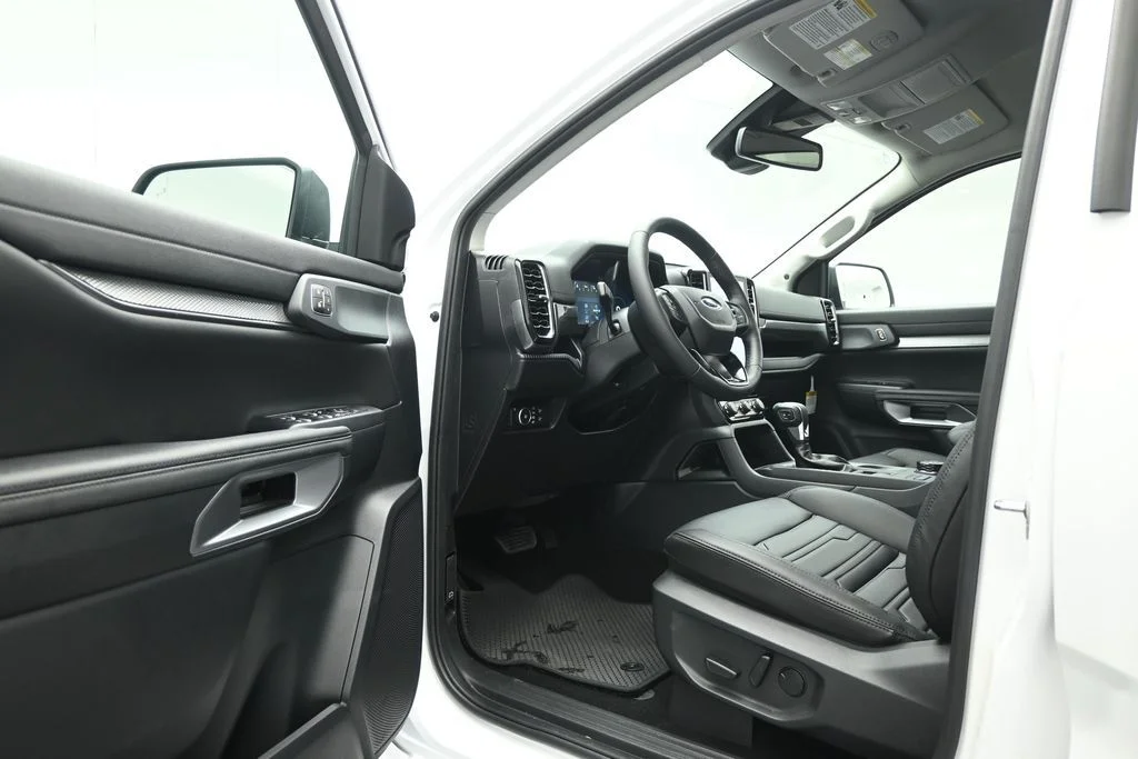 New 2026 Oxford White Ford Lariat image 6