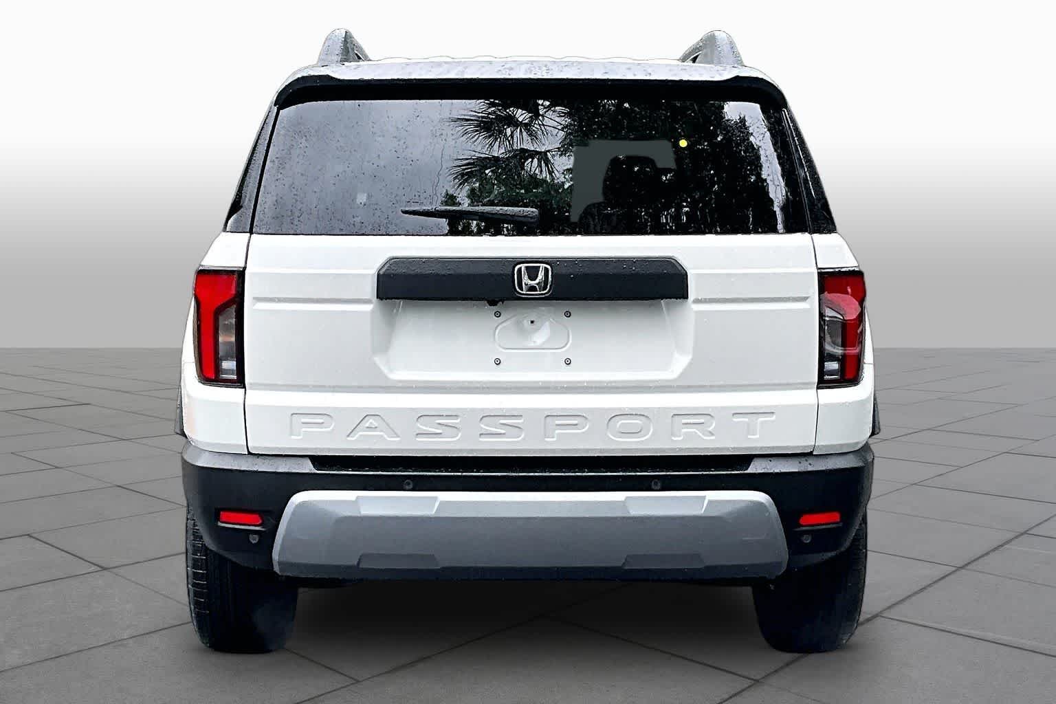 New 2026 Platinum White Pearl Honda RTL image 4