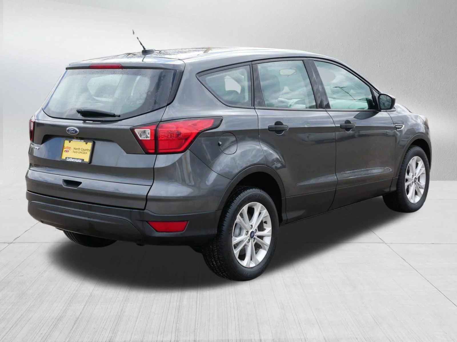 Used 2019 Magnetic Ford S image 7