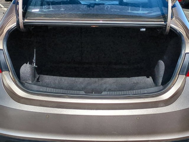 Used 2023 MINERAL GRAY METALLIC Chevrolet LT image 30